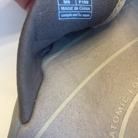 Teva- US 9 genuine leather flip flops Brown excellent condition - Picture 4 of 7